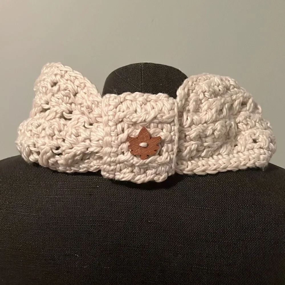 Cream Handmade Crochet Headband With Wooden Maple Leaf